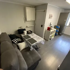 Habitación en casa particular Cerca Del Centro De Barcelona, Barceloneta, Aeropuerto Y Fira, L'Hospitalet de Llobregat